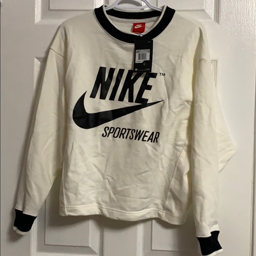 Nike sweatshirt
